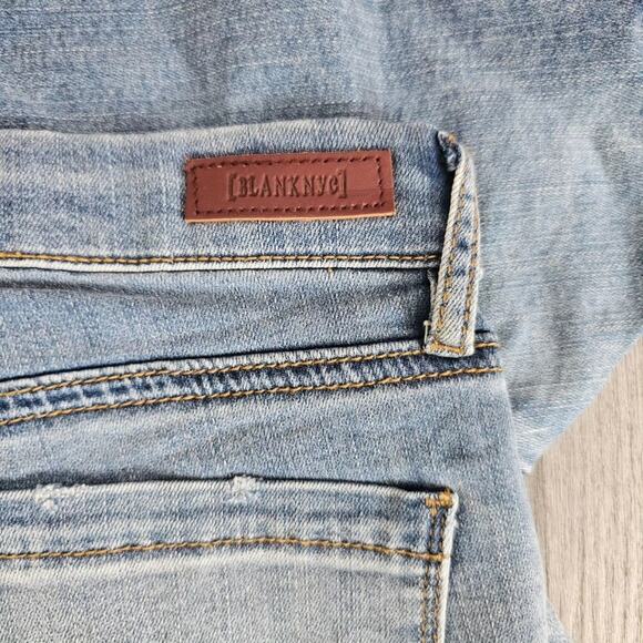 NWT BlankNYC Fancy That Raw Frayed Hem Bell Bottom Jeans - Picture 8 of 8